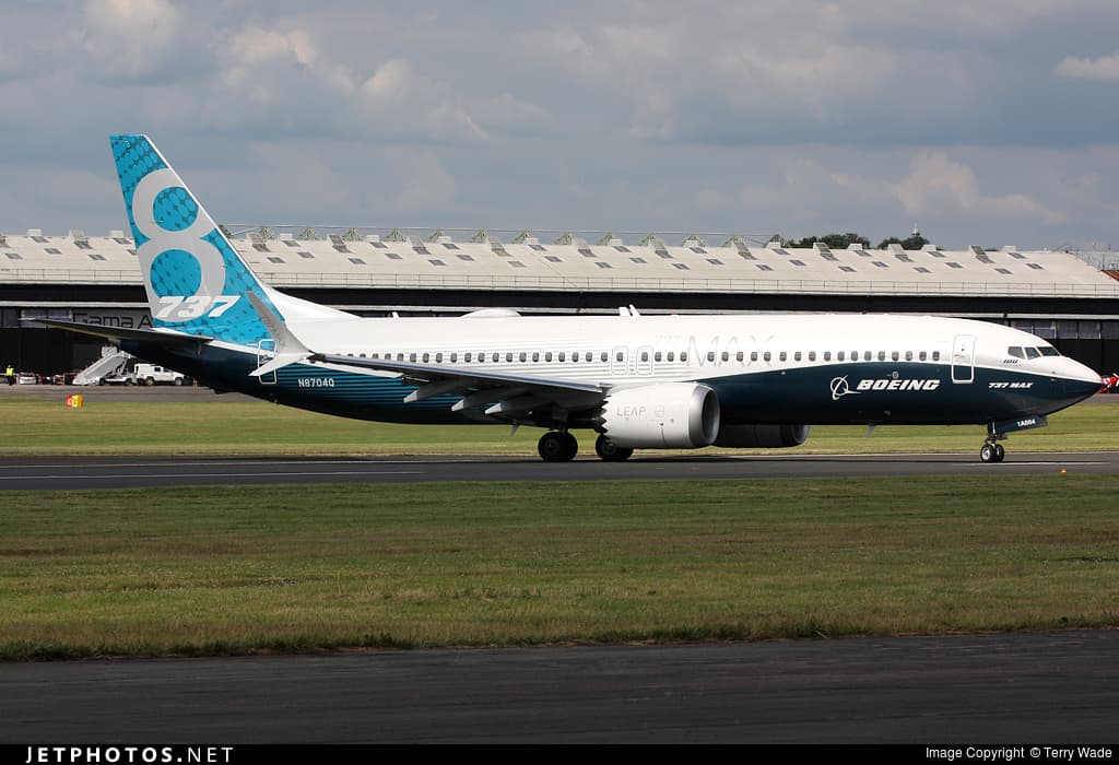 Boeing 737 MAX 8